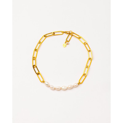 COLLAR CORTO CON PERLAS